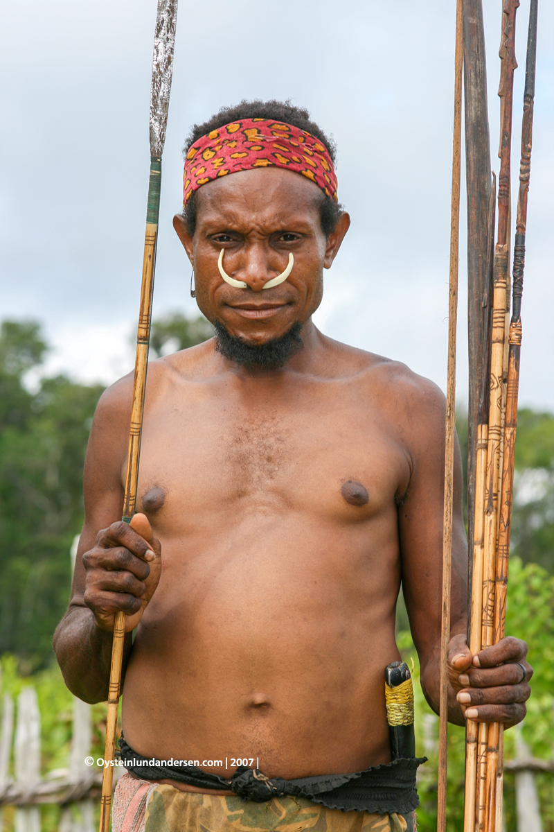 Papua West-Papua Lepki Tribe Terablu Murme Aboy 2007 Andersen