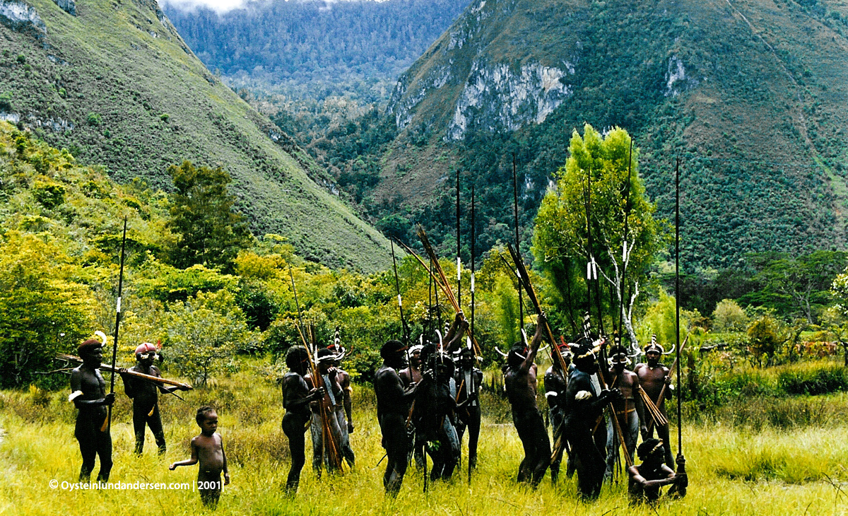 Baliem-valley wamena papua west-papua tribe dani-tribe Yali tribal oceania