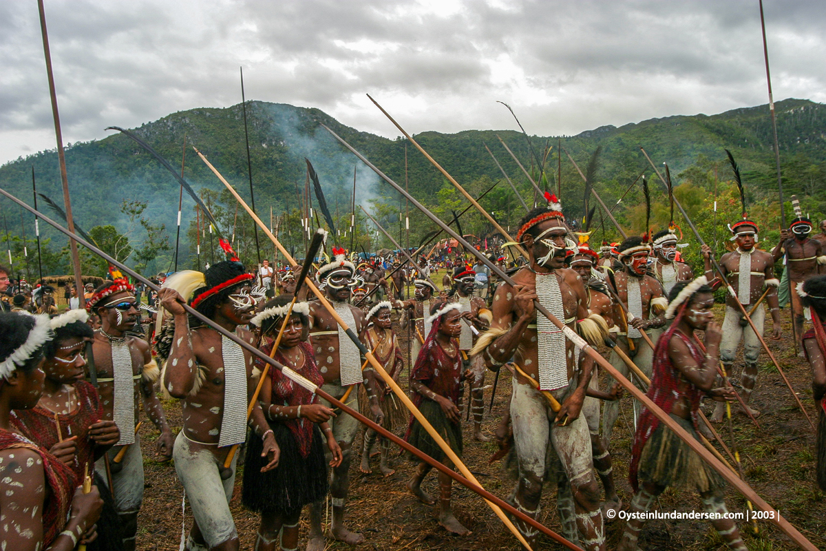 Baliem-valley wamena papua west-papua tribe dani-tribe Yali tribal oceania