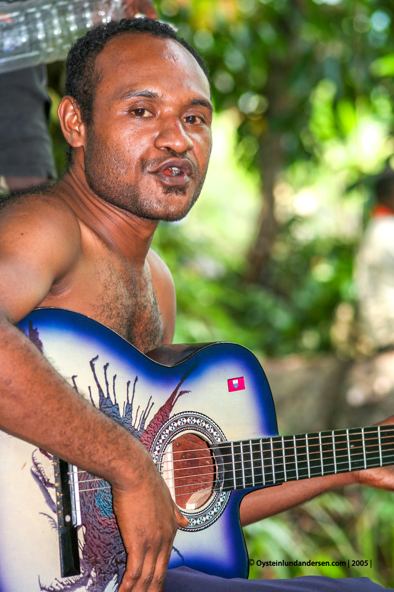 Cenderawasih Universitas UniversityPapua UNCEN Jayapura student 2004