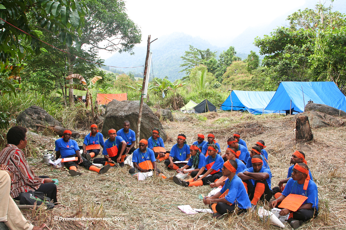 Cenderawasih Universitas UniversityPapua UNCEN Jayapura student 2004 Yosephine Griapon