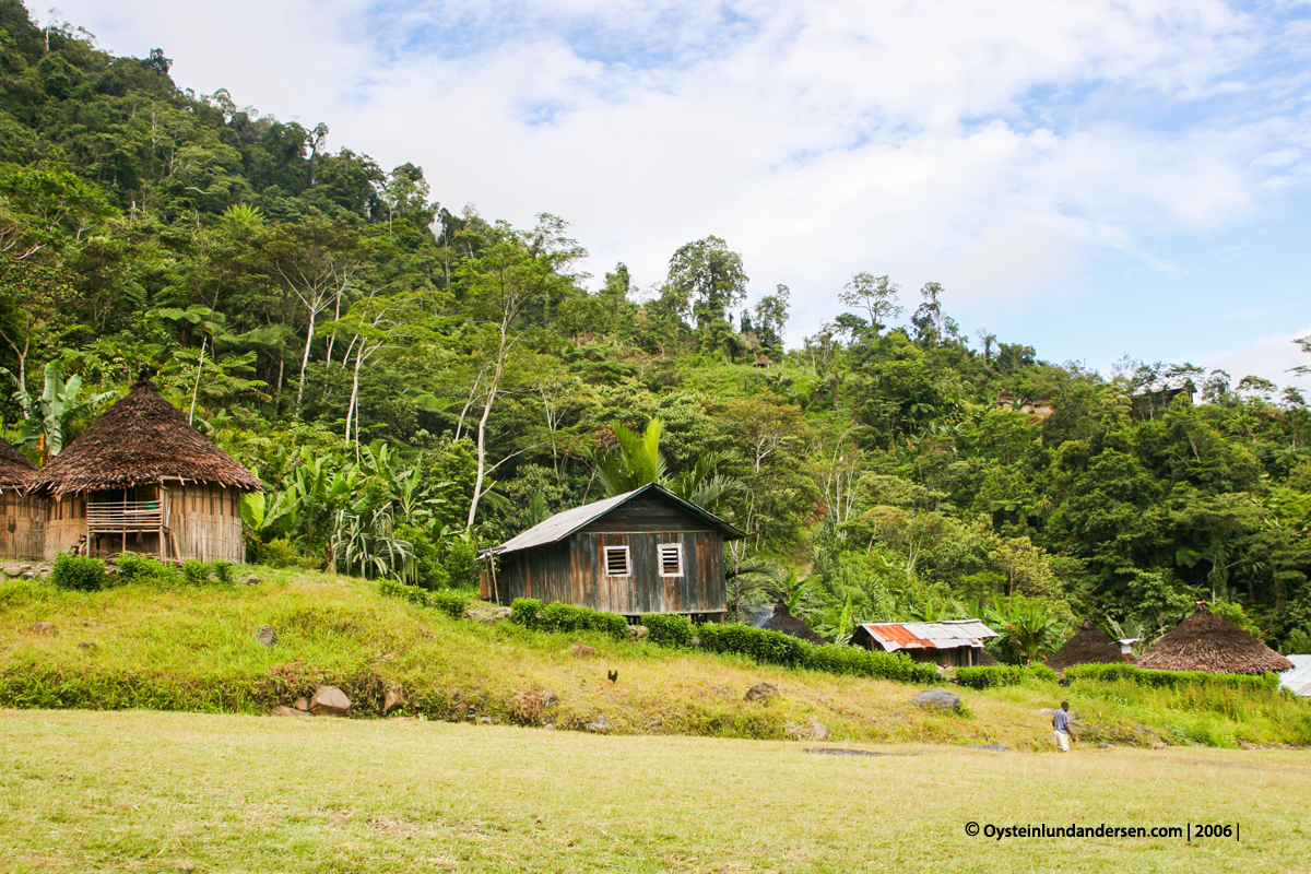 Nongme Urubool Umtambor Sekame Yahukimo 2006 papua west-papua