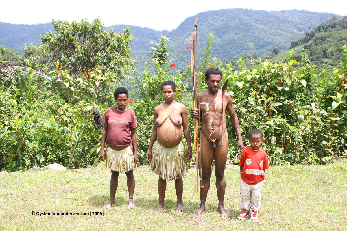 Nongme Urubool Umtambor Sekame Yahukimo 2006 papua west-papua