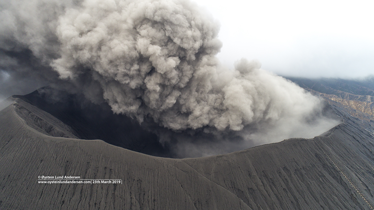 Bromo eruption march 2019 tengger drone