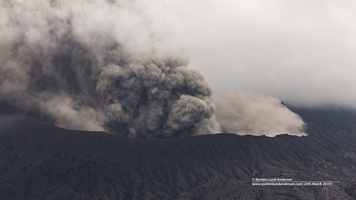 Bromo eruption march 2019 tengger drone