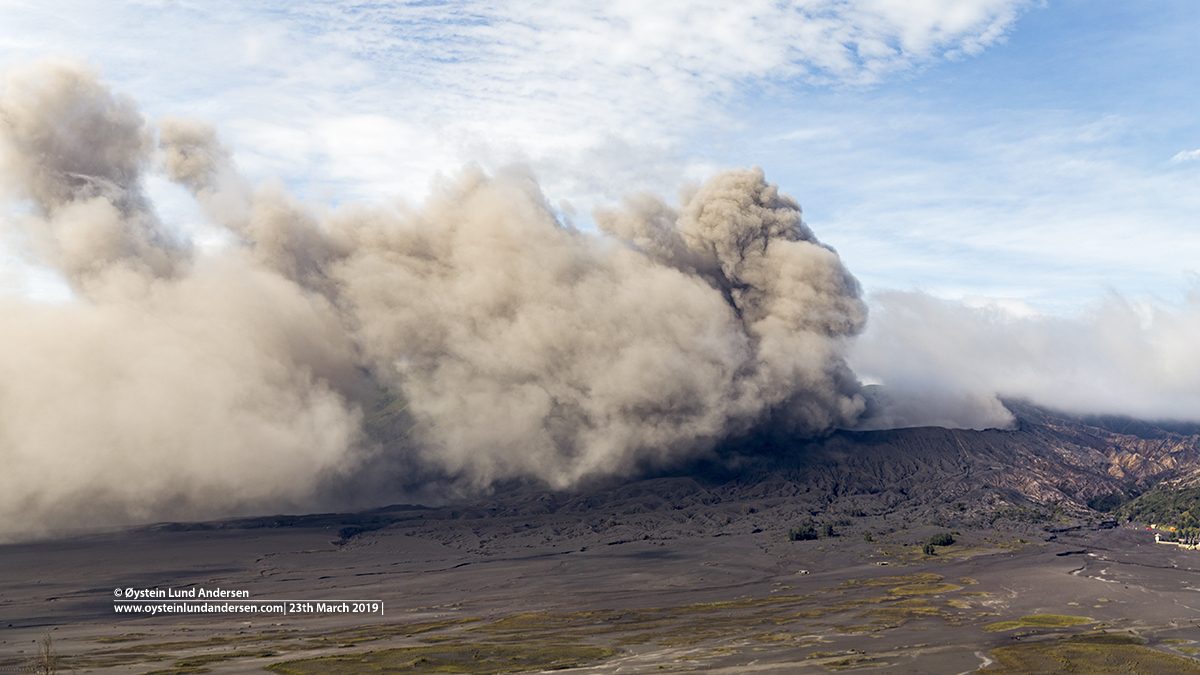 Bromo eruption march 2019 tengger drone