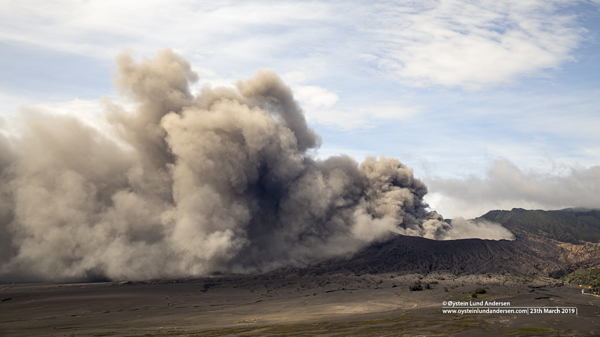 Bromo eruption march 2019 tengger drone