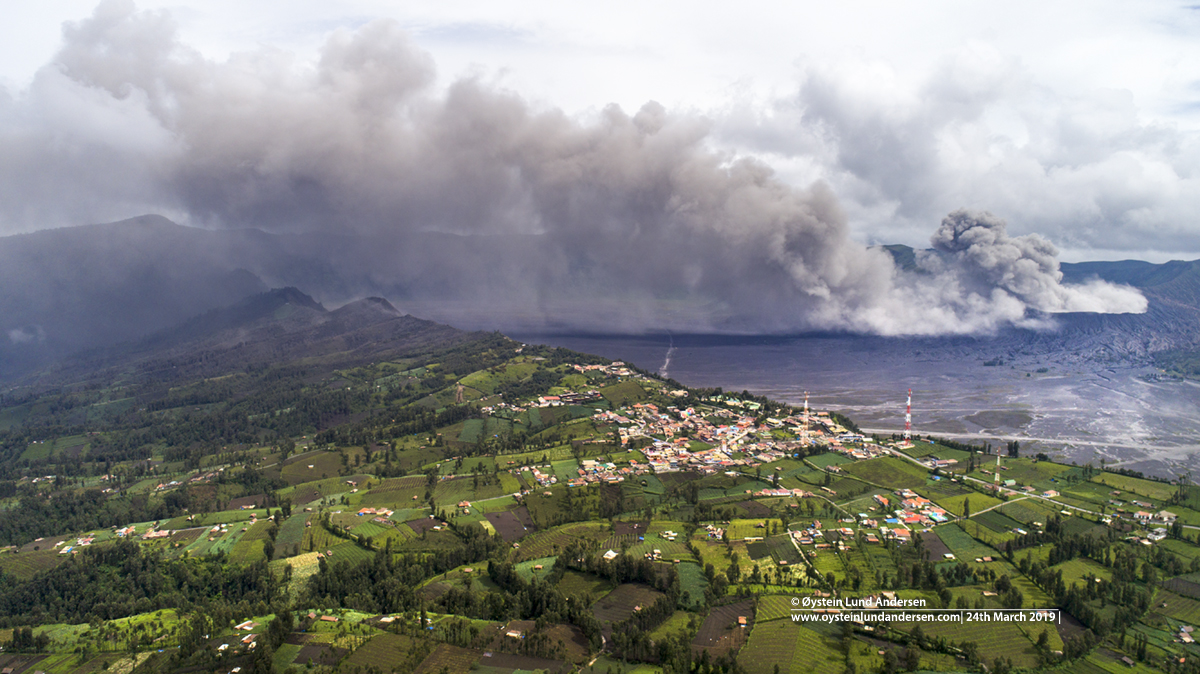 Bromo eruption march 2019 tengger drone