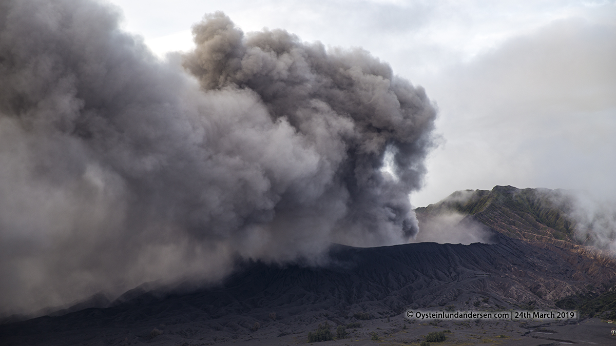 Bromo eruption march 2019 tengger drone