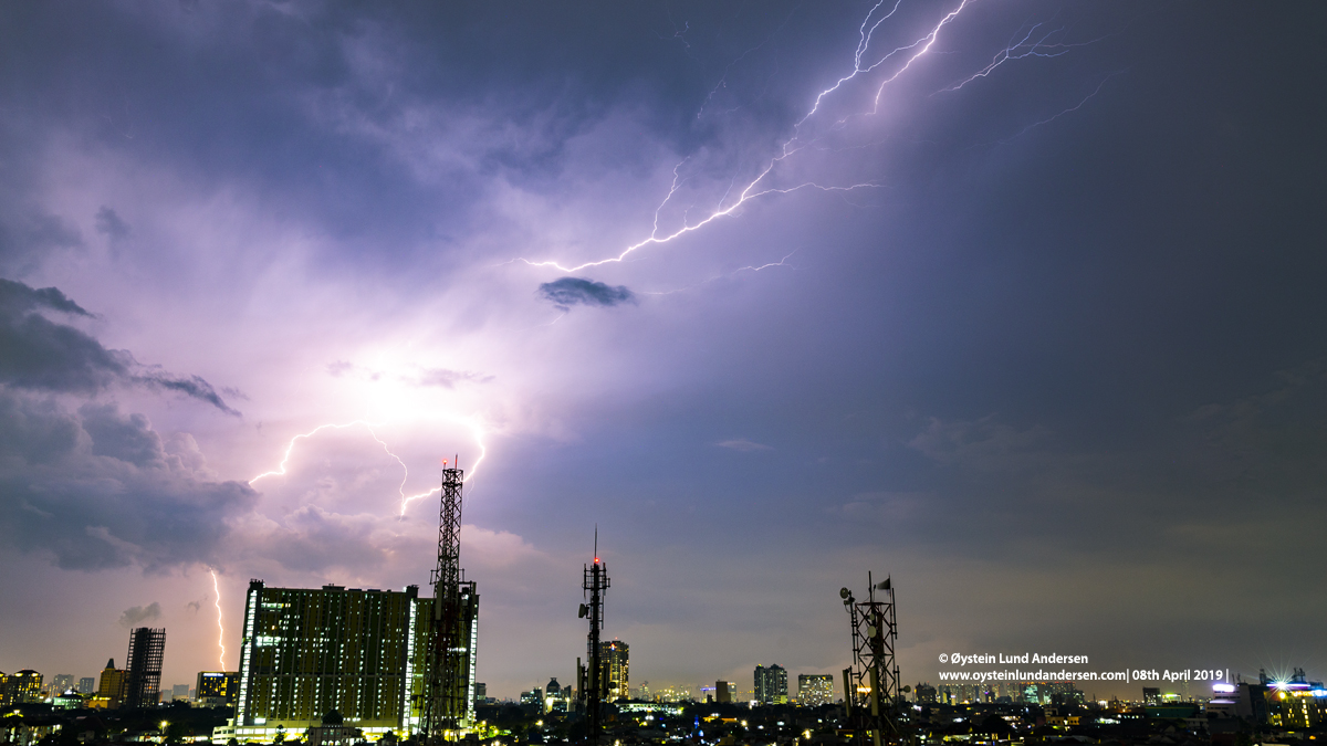 Thunderstorm lightning kilat 2019 Jakarta Indonesia