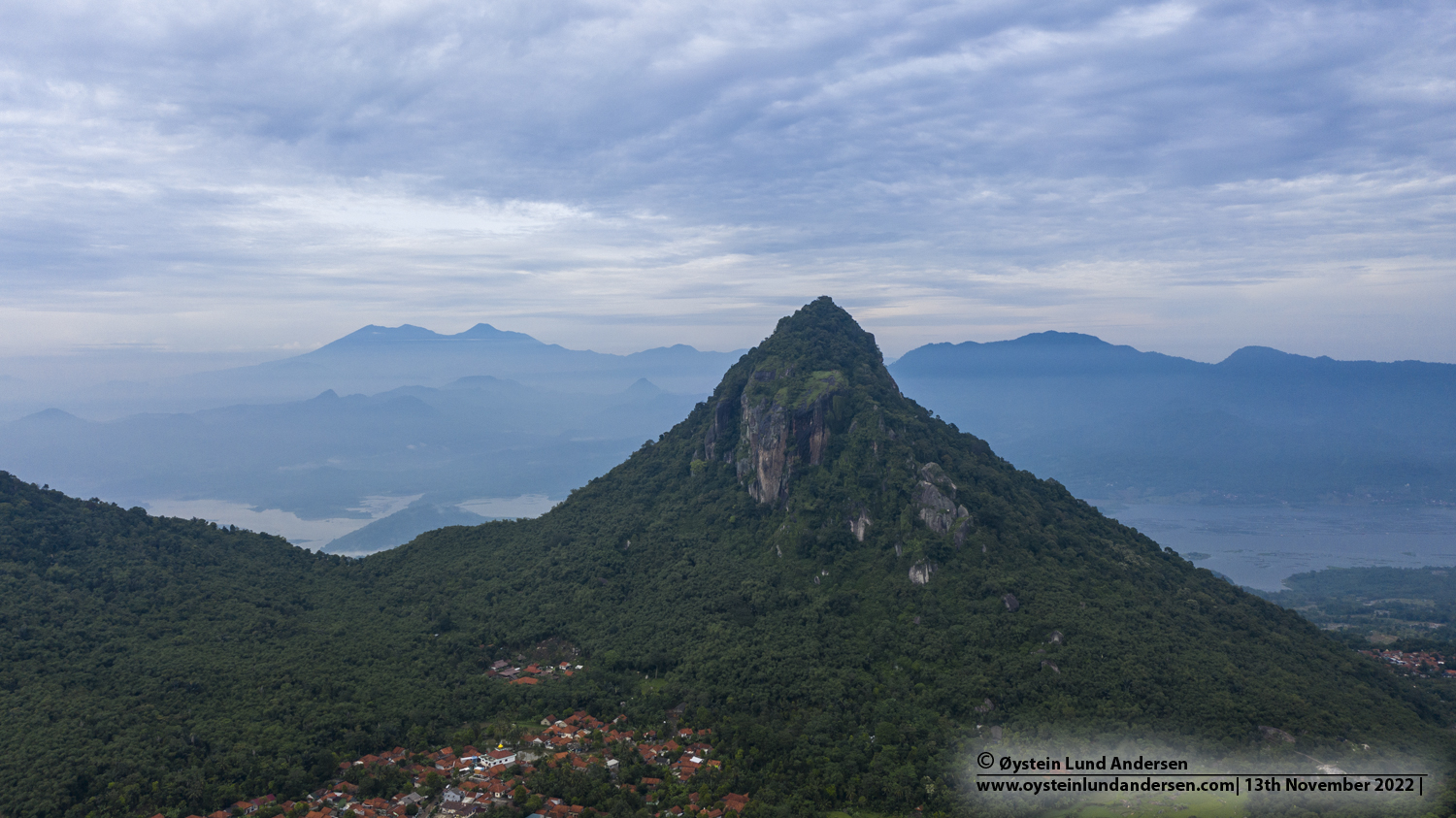 Bongkok, lava dome, lava plug, jatilihur, sanggabuana