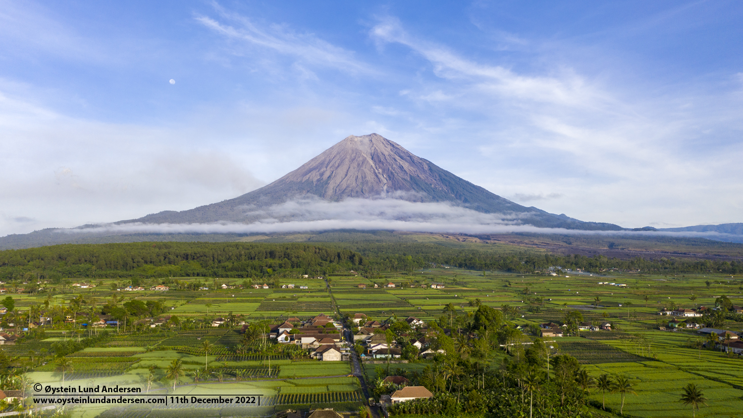 Semeru volcano, Indonesia, 2022, eruption