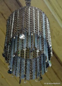 Lampa av kedjor