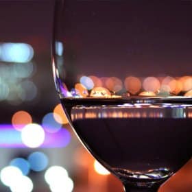Vin glas med udsigt