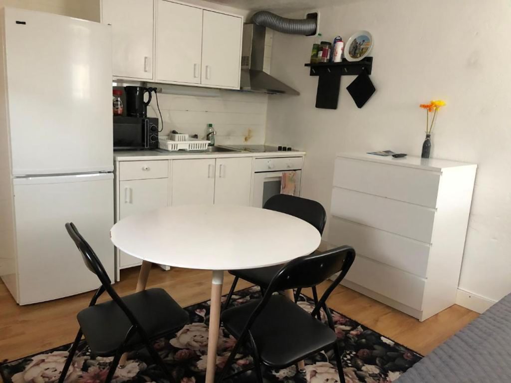 Apartment kitchen with round table