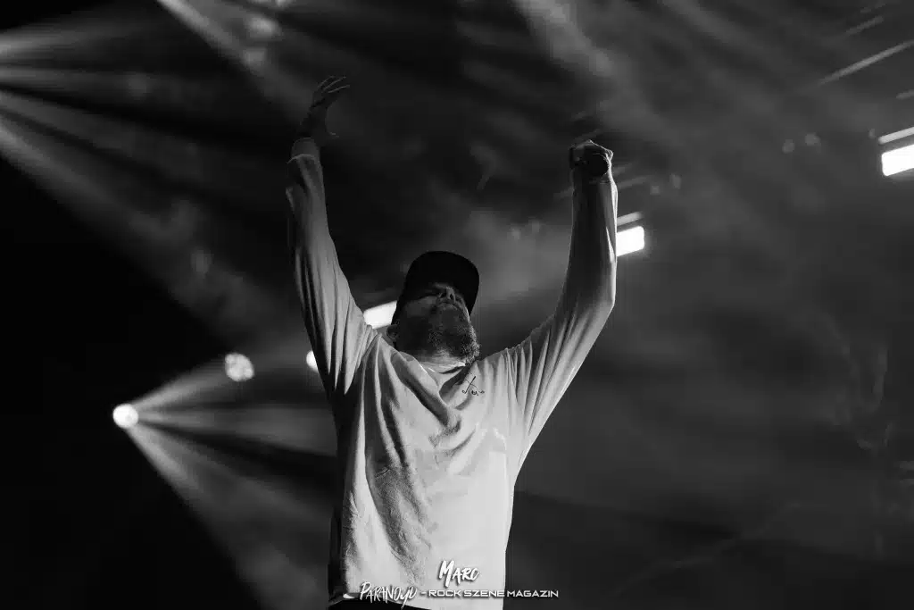In Flames_pic by Marc Blessing Stuttgart Schleyerhalle