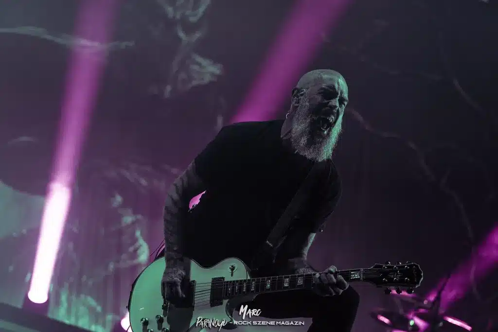In Flames_pic by Marc Blessing Stuttgart Schleyerhalle