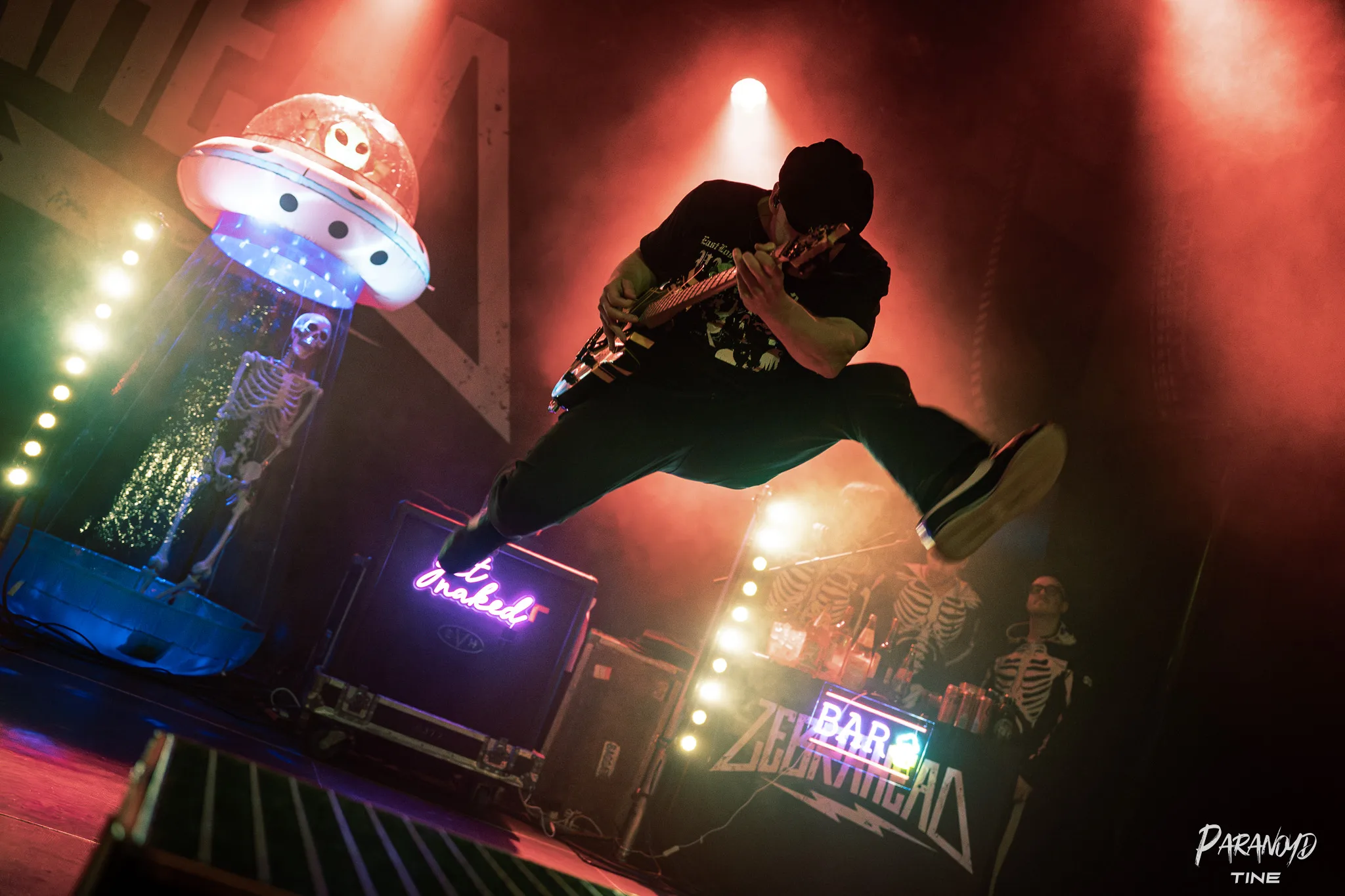 Zebrahead bei der Show im Scheinwerferlicht beim Konzert in Stuttgart © Tine Blessing