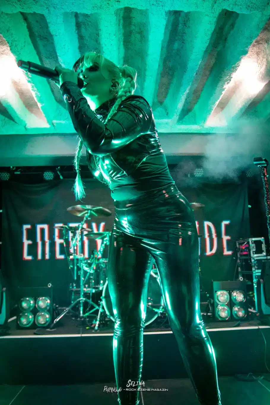 Enemy Inside Stuttgart im Wizemann, Selina Dreher