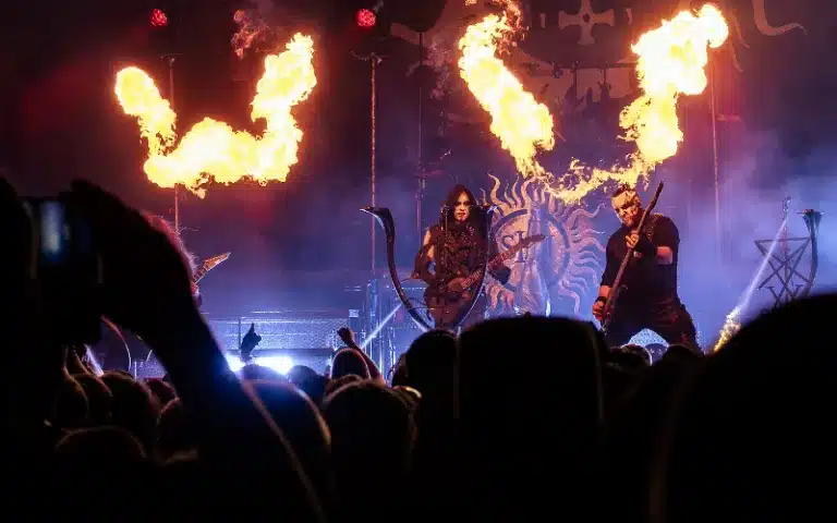 Wiesbaden erlebt die Unholy Trinity: Behemoth, Satyricon und Rotting Christ feiern Black Metal in der Schlachthof Halle