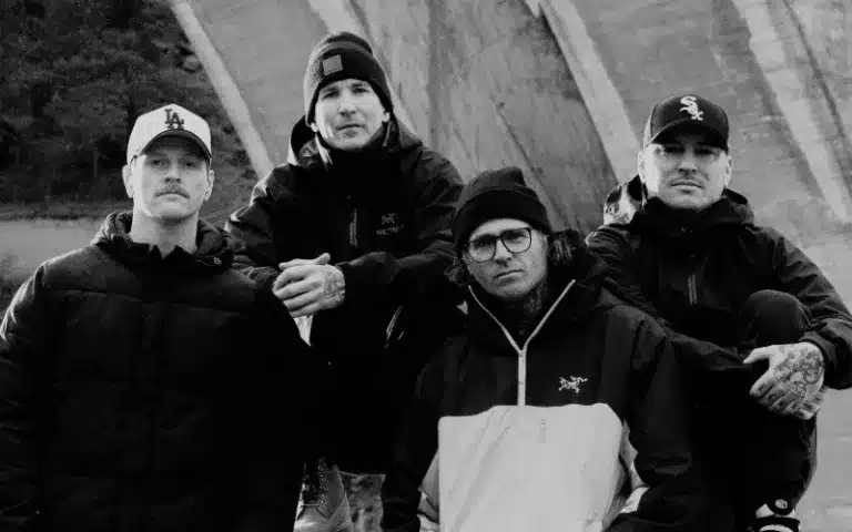 Credit: @tomise the amity affliction ALL THAT I REMEMBER’