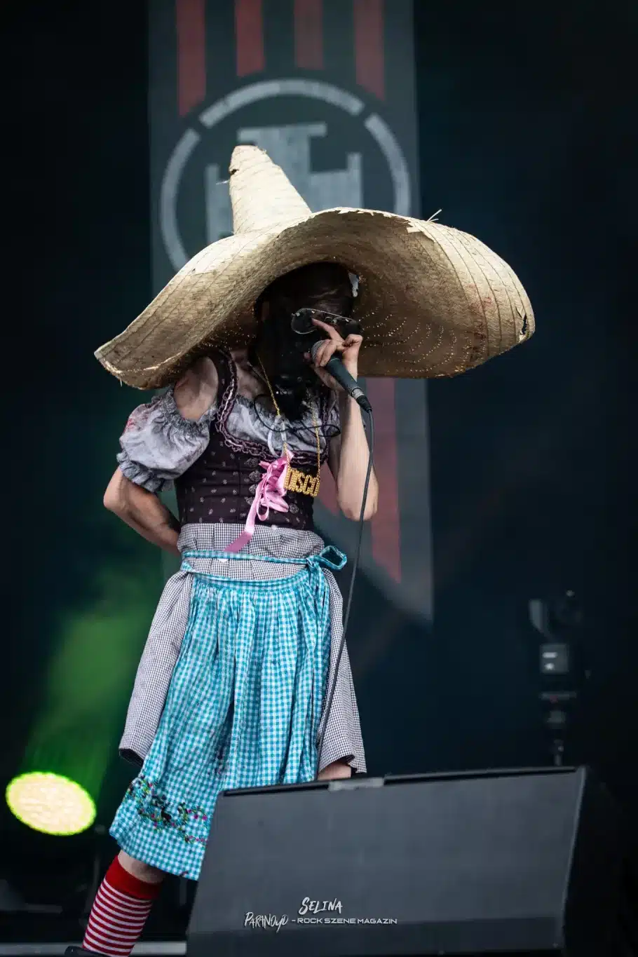 ost + front mera luna 2025