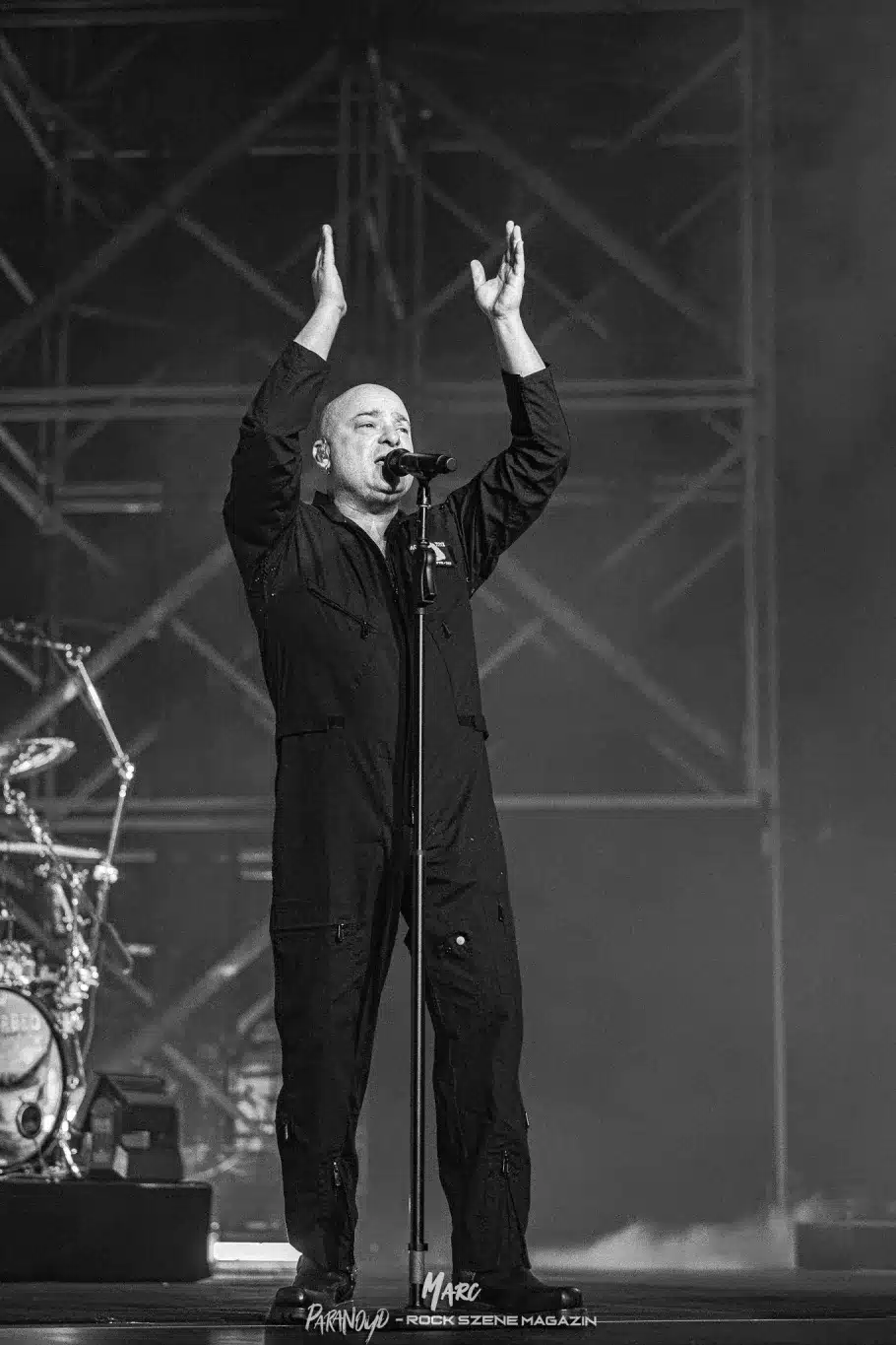 Disturbed stuttgart schleyerhalle The Sickness 25th Anniversary Tour