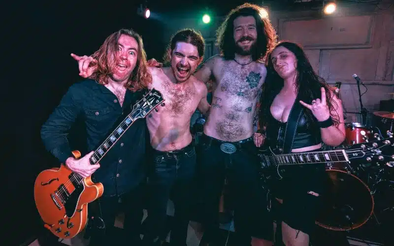 Avalanche veröffentlichen neue Single „On The Bags Again“: Debütalbum „Armed To The Teeth“ erscheint im Februar 2026