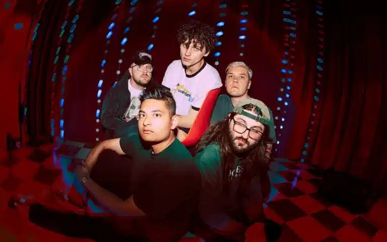 Hot Mulligan 2026: Emo-Favoriten kommen für vier Shows nach Deutschland