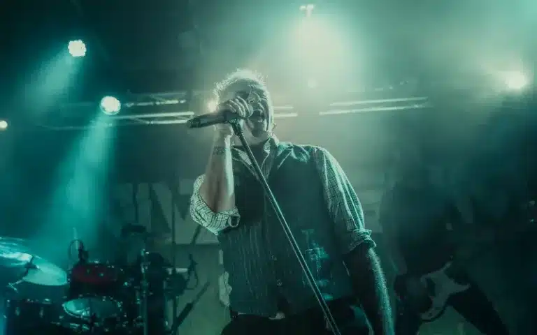 UNIVERSUM25 im Wizemann: Triumphales Industrial-Rock-Manifest