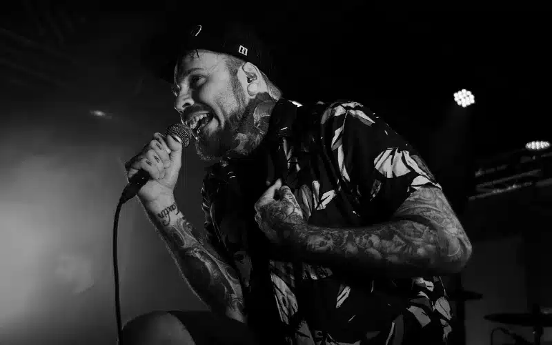 ENGST: Zehn Jahre Punkrock zwischen Erfolg und Rückschlägen