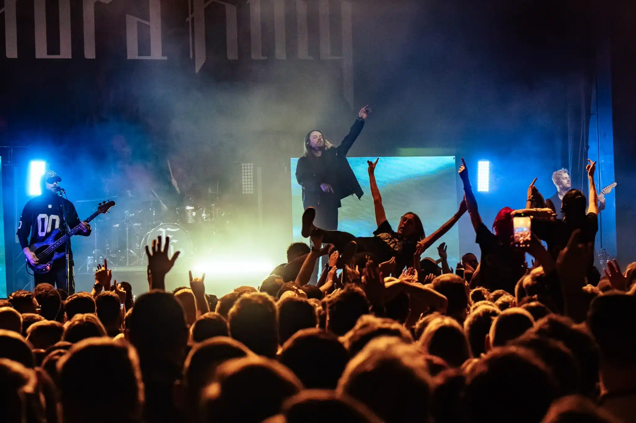 FIT FOR A KING: Metalcore-Gewitter im Schlachthof Wiesbaden