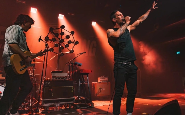 Alex Mofa Gang vor begeistertem Publikum beim Konzert beim Konzert in Alfeld © Marc Blessing