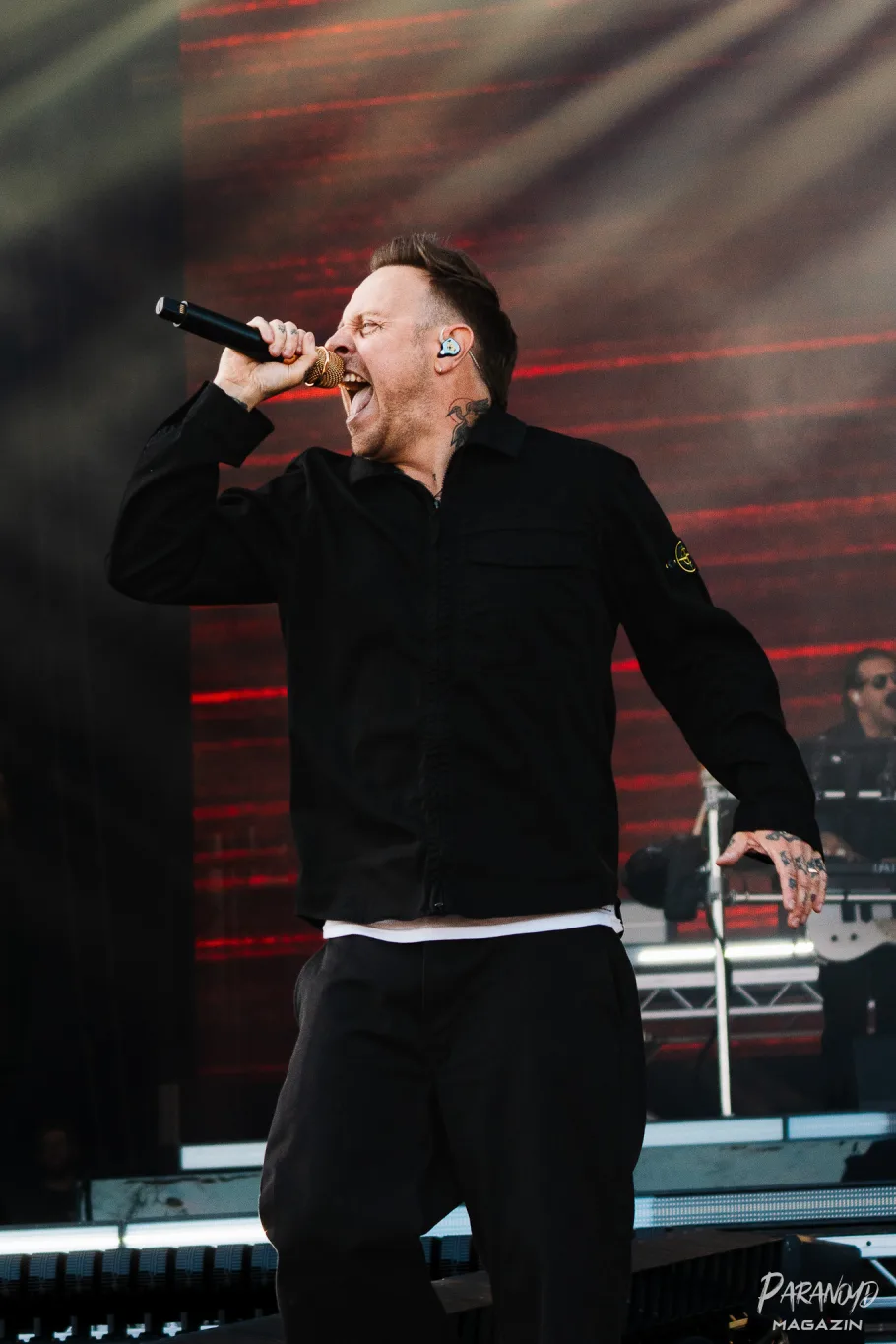 Architects 03 910x1365 jpg