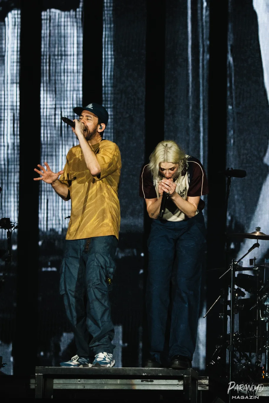 Linkin Park 05 910x1365 jpg