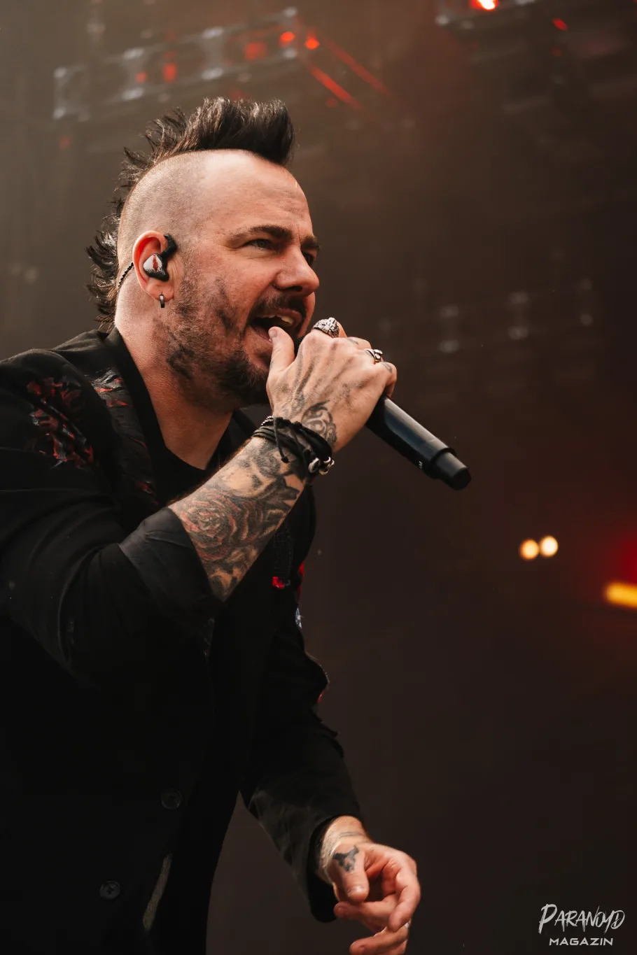 Three Days Grace 06 910x1365 jpg