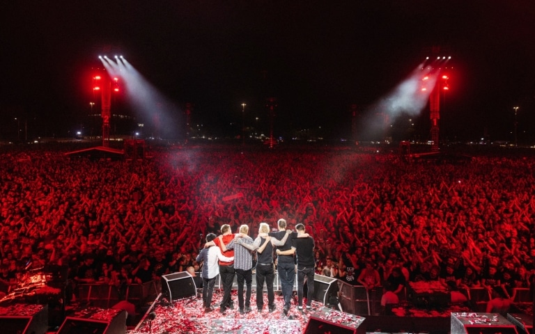 Die Toten Hosen vor begeistertem Publikum beim Konzert in Stuttgart © Bastian Bochinsk