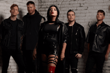 EVA UNDER FIRE kündigen neues Album „Villainous“ an und veröffentlichen „The Words You Say“