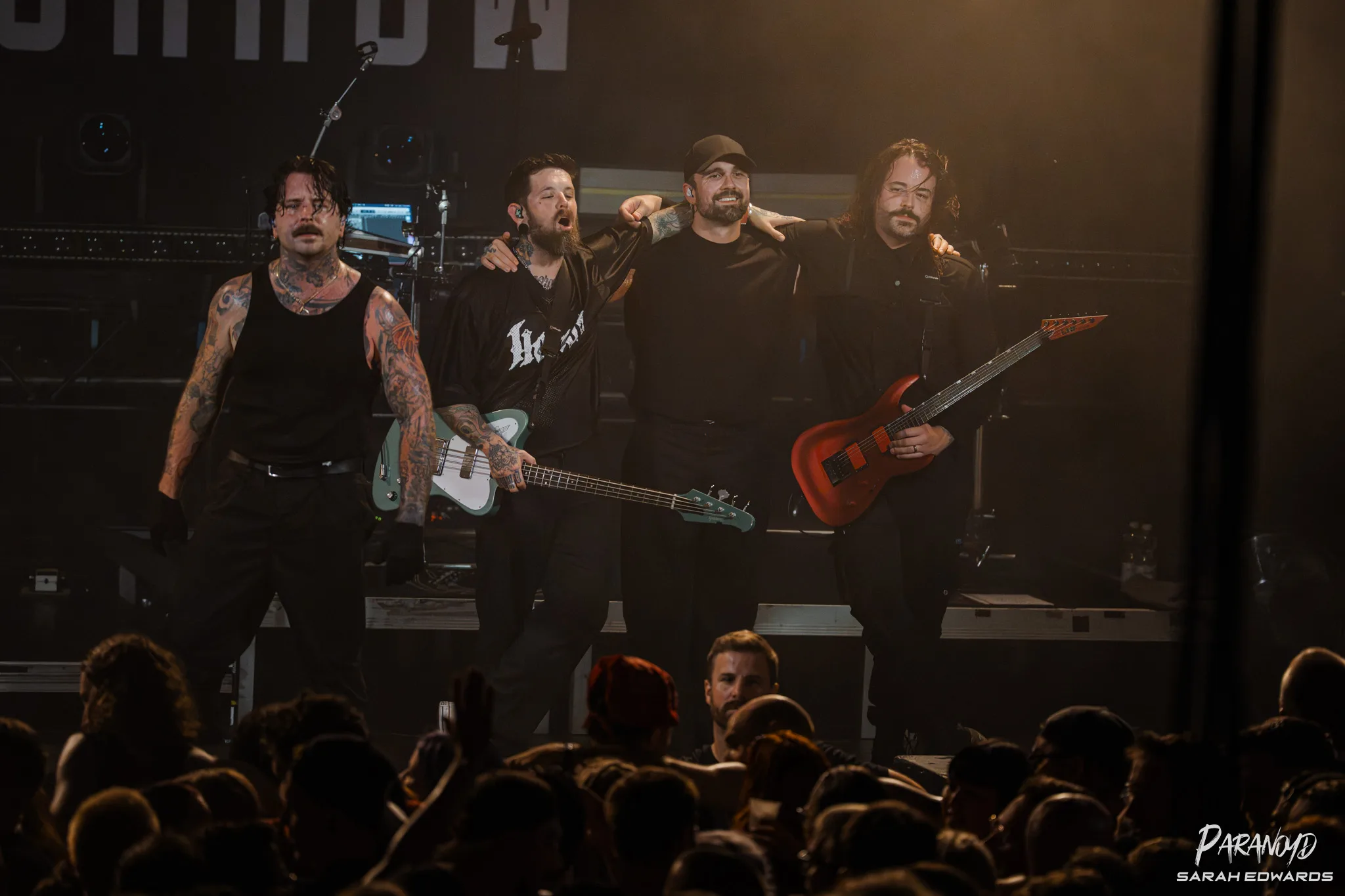 Bury Tomorrow live auf der Bühne beim Konzert in Karlsruhe © Sarah Edwards