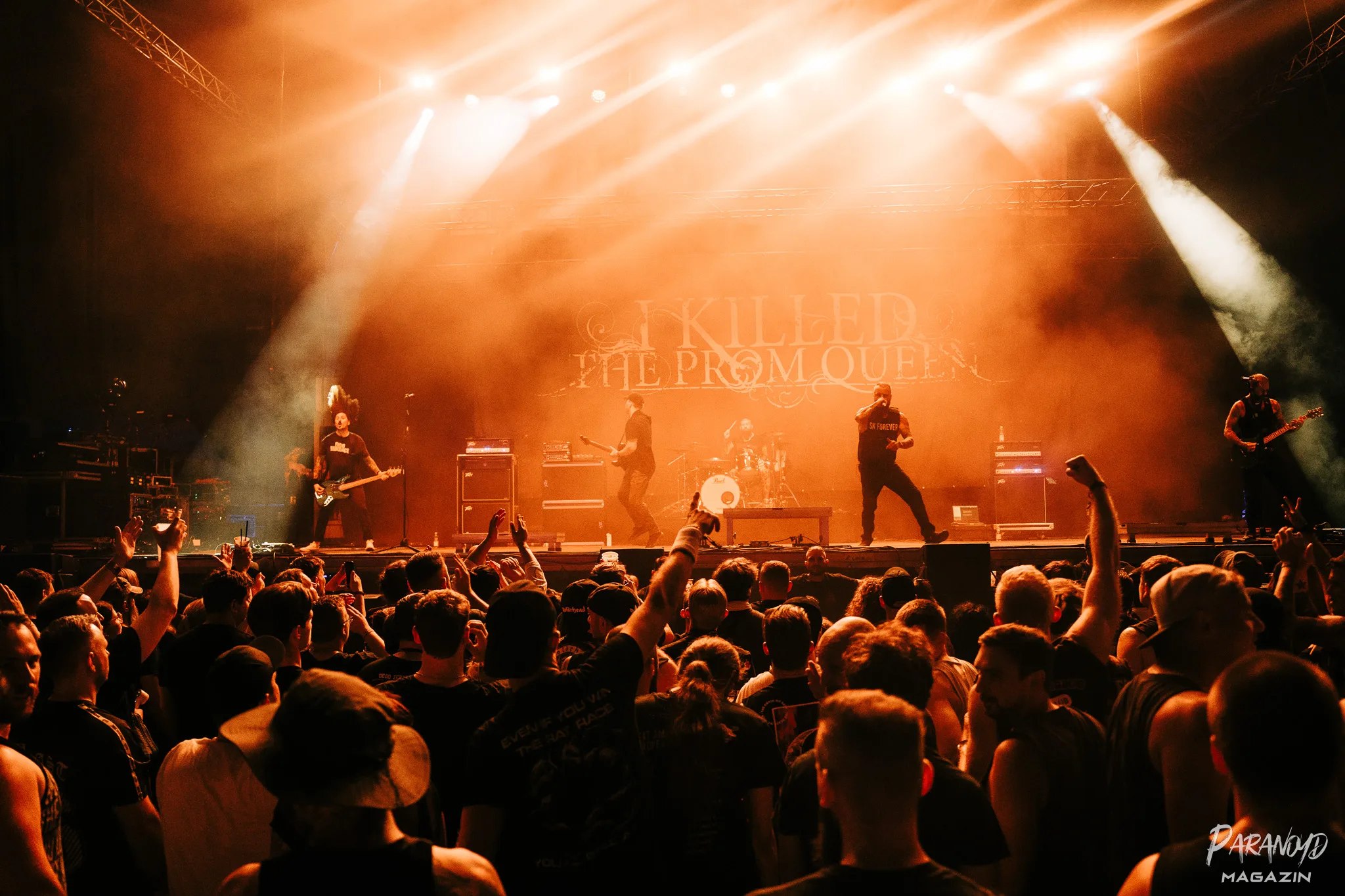 Impericon Festival bei der Show im Scheinwerferlicht beim Konzert in Leipzig © Marc Blessing