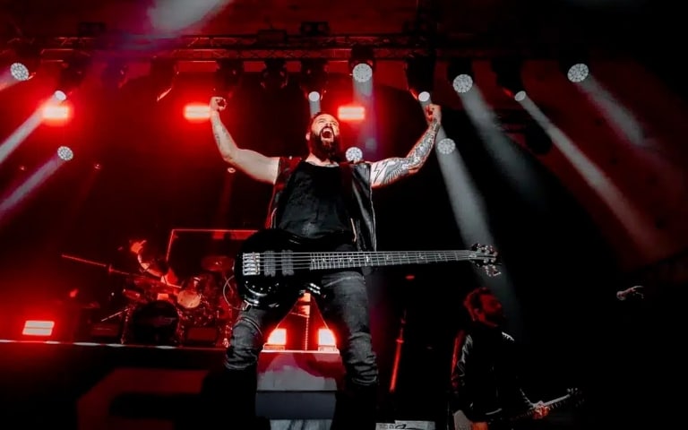 Skillet bei der Show vor begeistertem Publikum © Credit: David Santilian