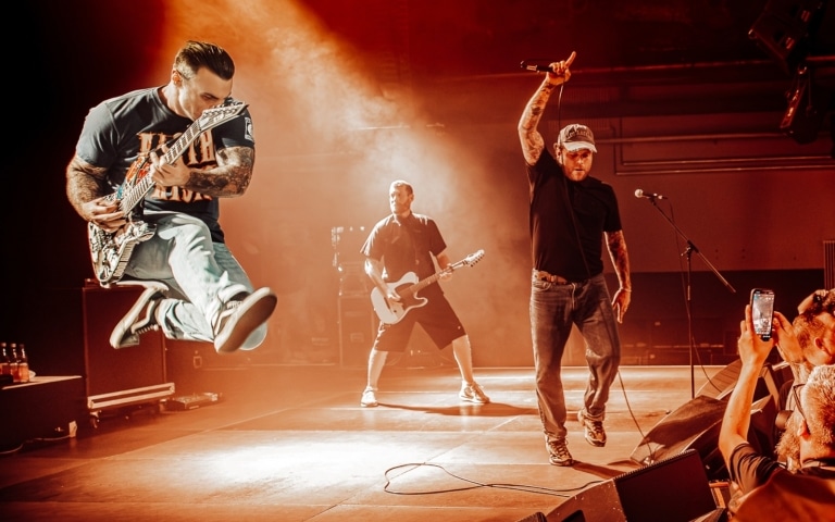 Stick To Your Guns vor begeistertem Publikum beim Konzert © Marc Blessing