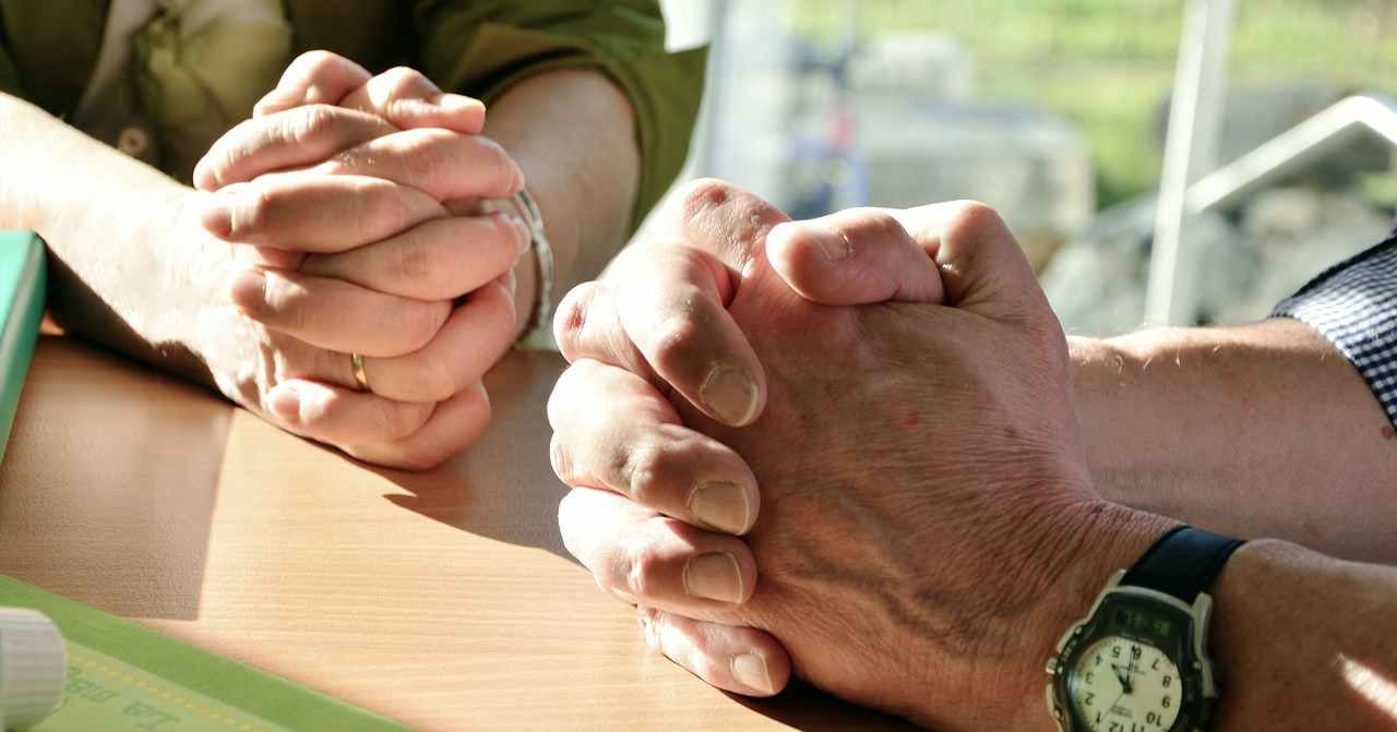 hands, pray, prayer-2168901.jpg