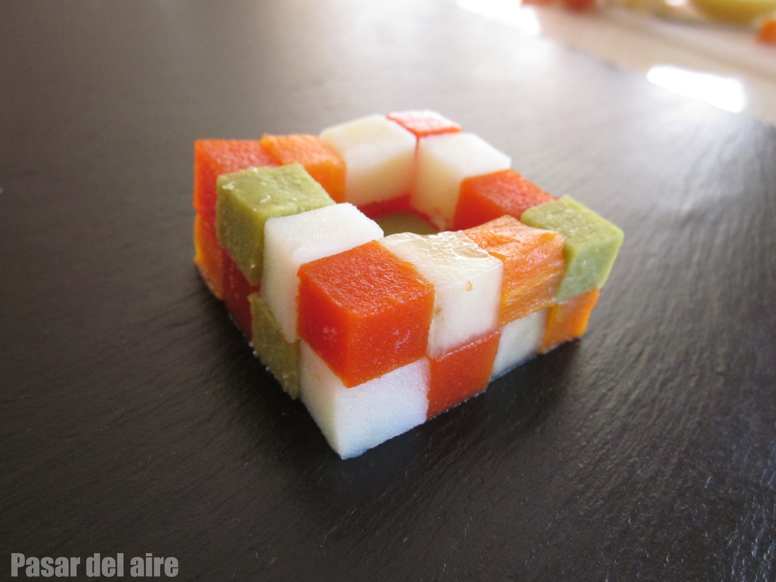 Ensaladilla de Rubik - Primera hilada