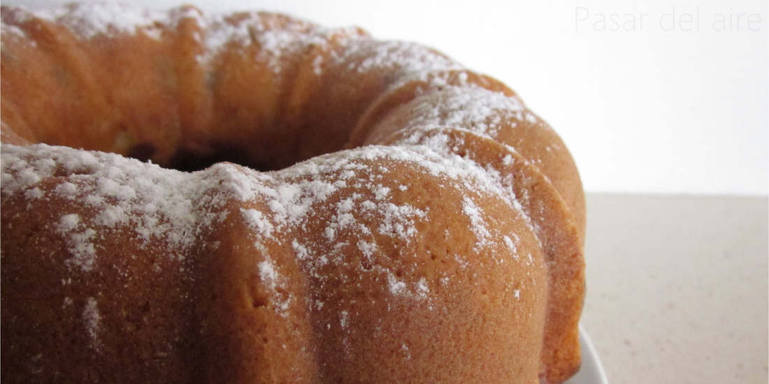 Orange & dark chocolate chunks bundt cake