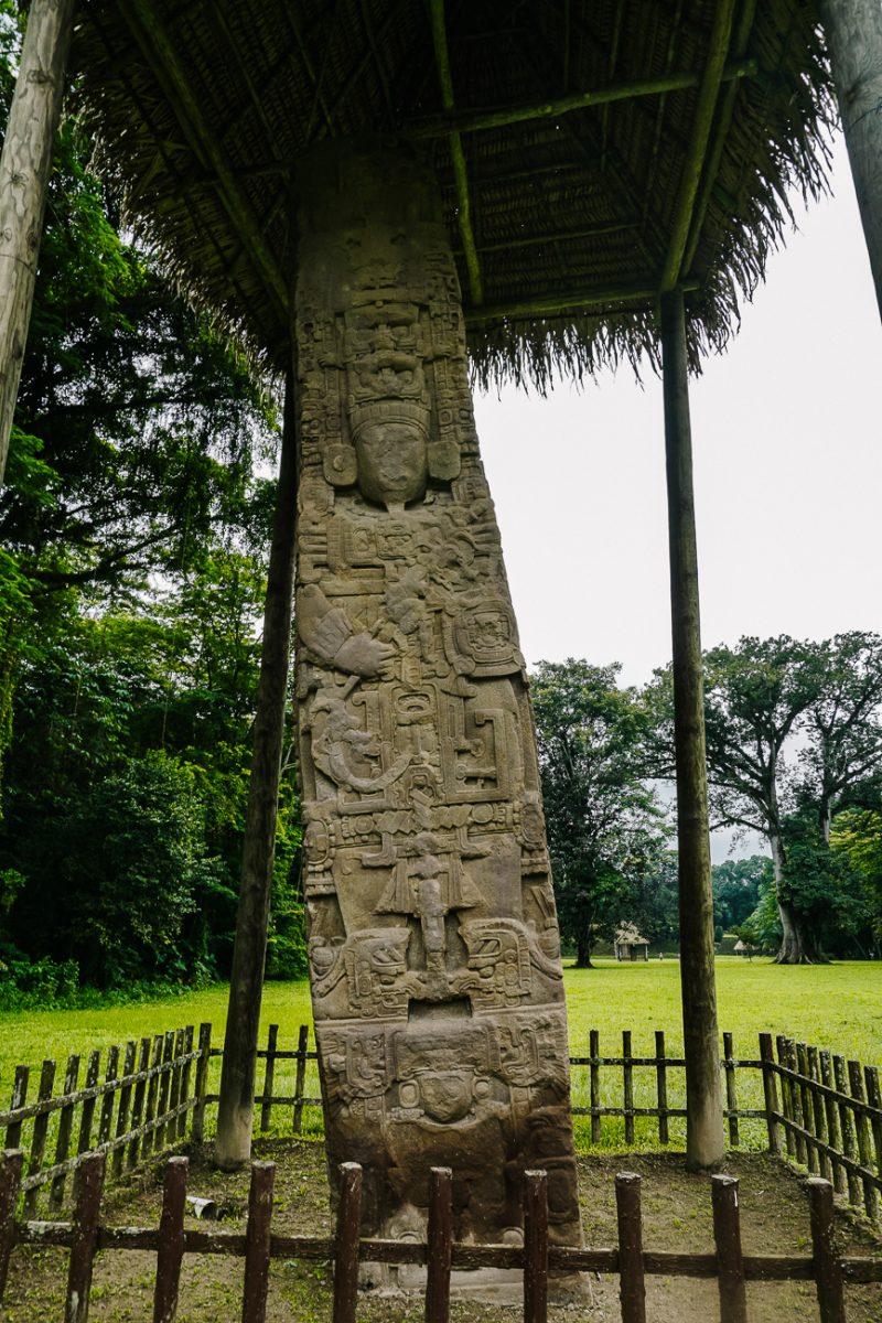 Discover beautiful Mayan ruins and stelae | Quirigua archaeological national park in Guatemala