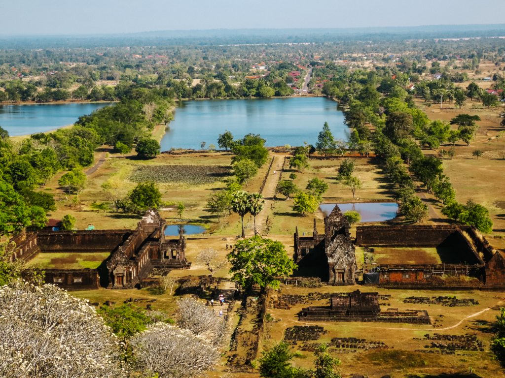 Uitzicht op Vat Phou in Laos.
