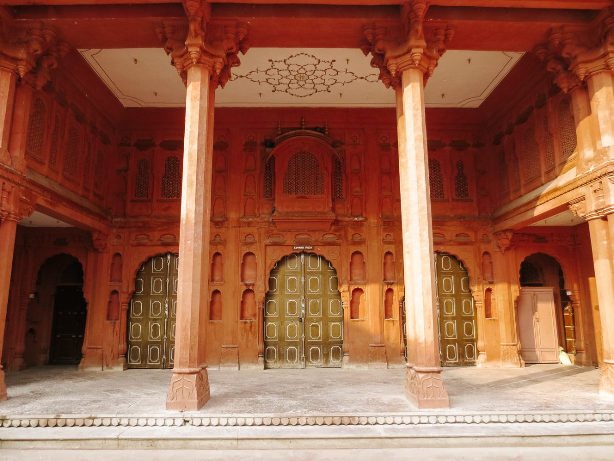 Palaces and forts in rajasthan babu