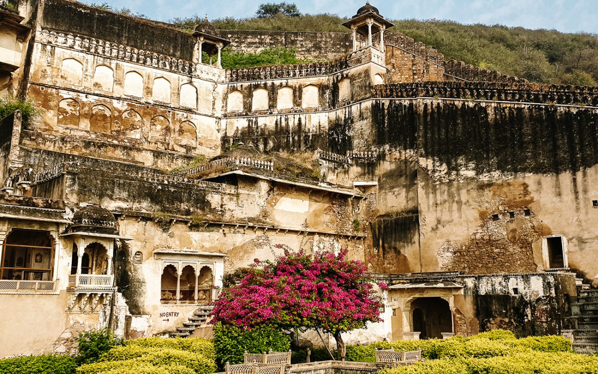 Palaces and forts in rajasthan babu