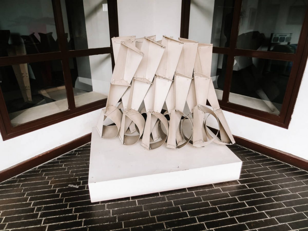 Artists from Colombia Discover & meet six famous Colombian artists